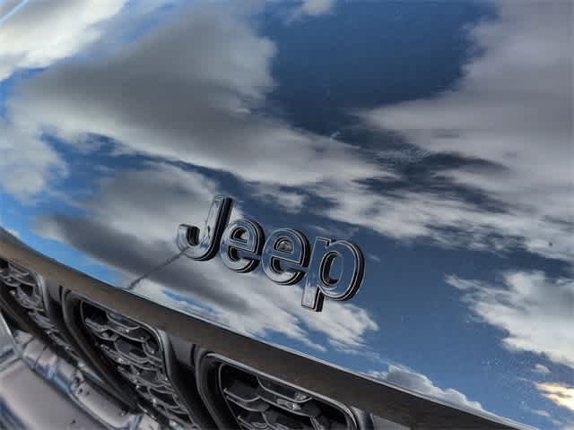 Thumbnail: 2025 Jeep Grand Cherokee - 18