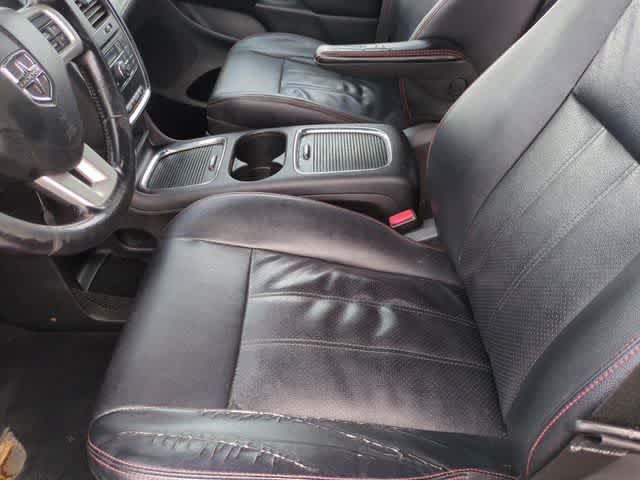 Thumbnail: 2019 Dodge Grand Caravan - 16