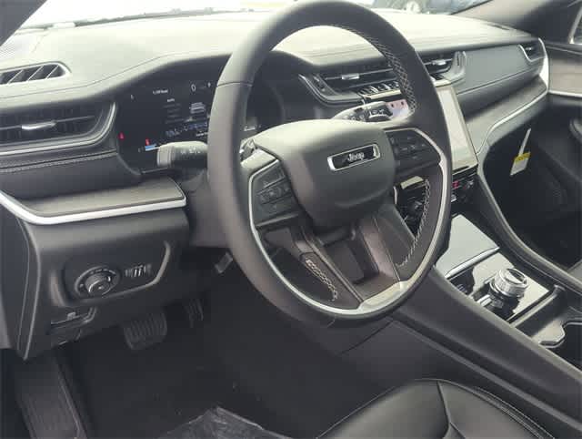 Thumbnail: 2025 Jeep Grand Cherokee L - 10