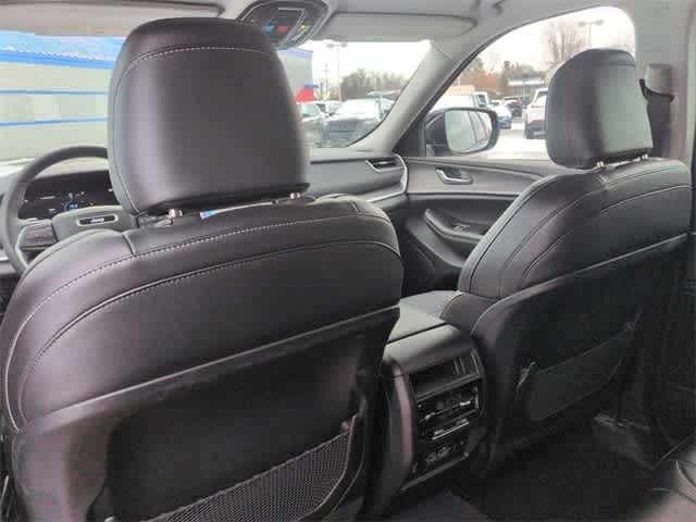 Thumbnail: 2023 Jeep Grand Cherokee - 18