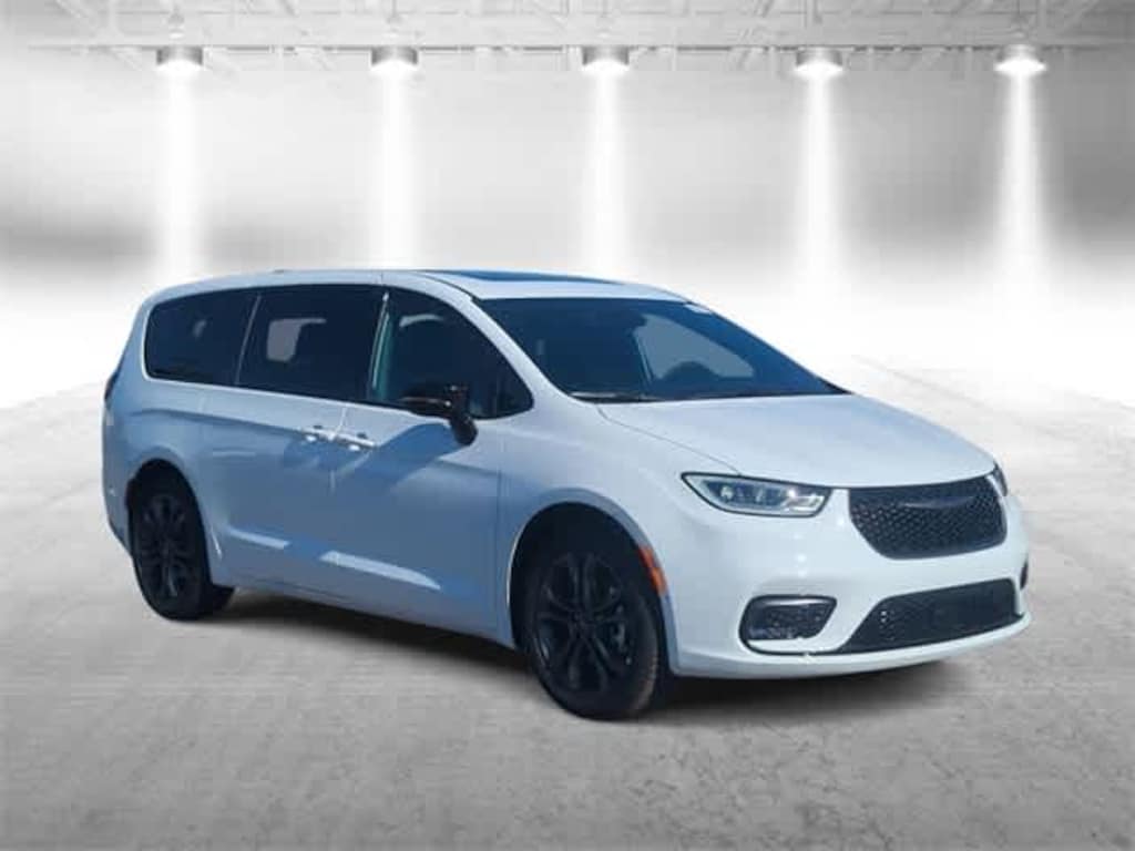 New 2026 Chrysler Pacifica Select Passenger Van