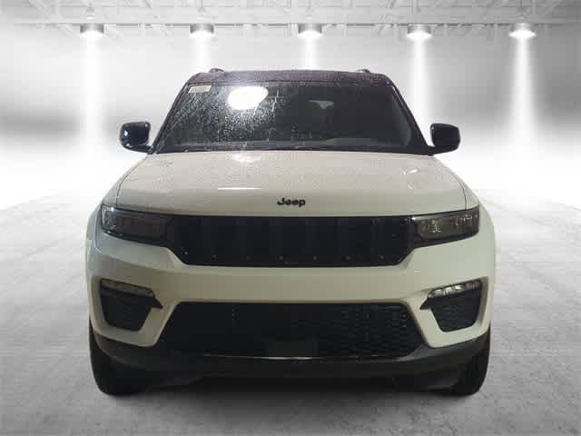 Thumbnail: 2025 Jeep Grand Cherokee - 3