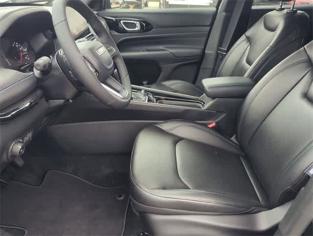 Thumbnail: 2026 Jeep Compass - 16