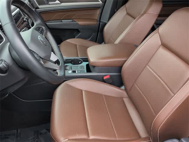 Thumbnail: 2022 Volkswagen Atlas - 16