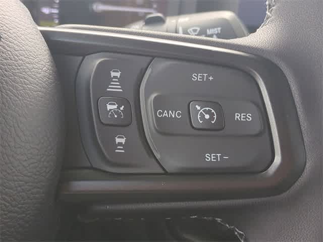 Thumbnail: 2025 Jeep Wrangler - 23