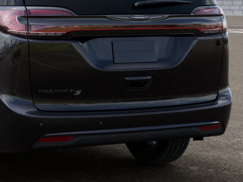 Thumbnail: 2026 Chrysler Pacifica - 13