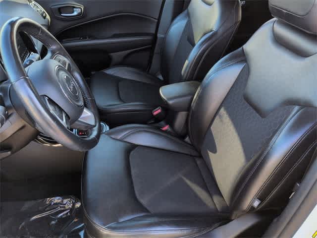 Thumbnail: 2018 Jeep Compass - 16