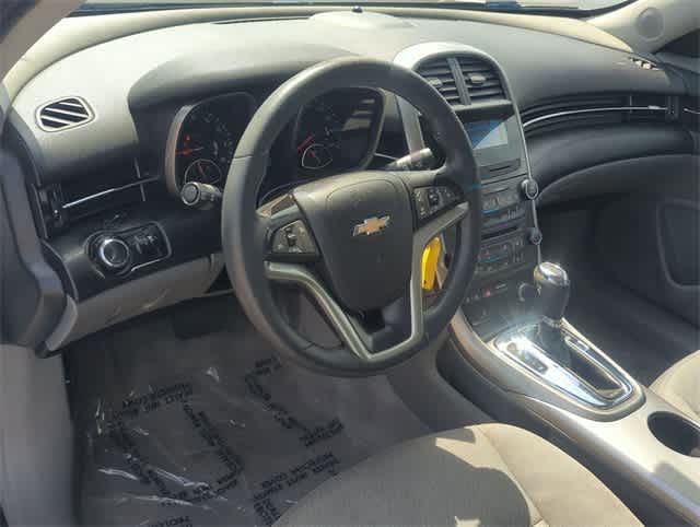 Thumbnail: 2013 Chevrolet Malibu - 10
