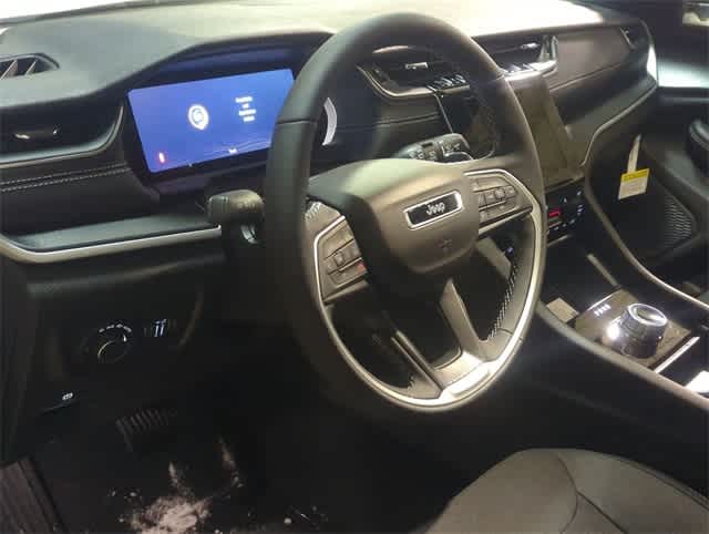 Thumbnail: 2025 Jeep Grand Cherokee L - 10