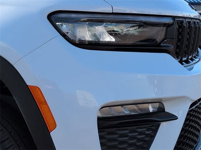 Thumbnail: 2025 Jeep Grand Cherokee - 11