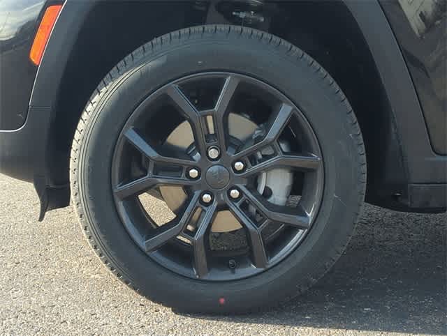 Thumbnail: 2025 Jeep Grand Cherokee - 14