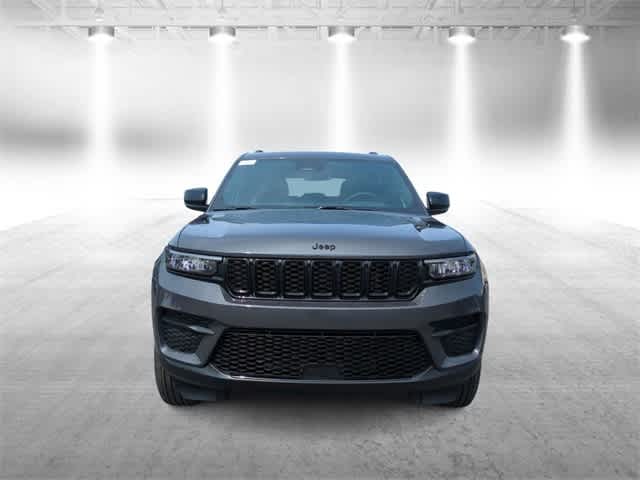 2025 Jeep Grand Cherokee Altitude 3