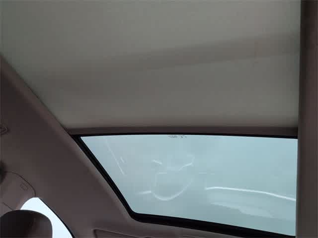 Thumbnail: 2022 Volkswagen Atlas - 24