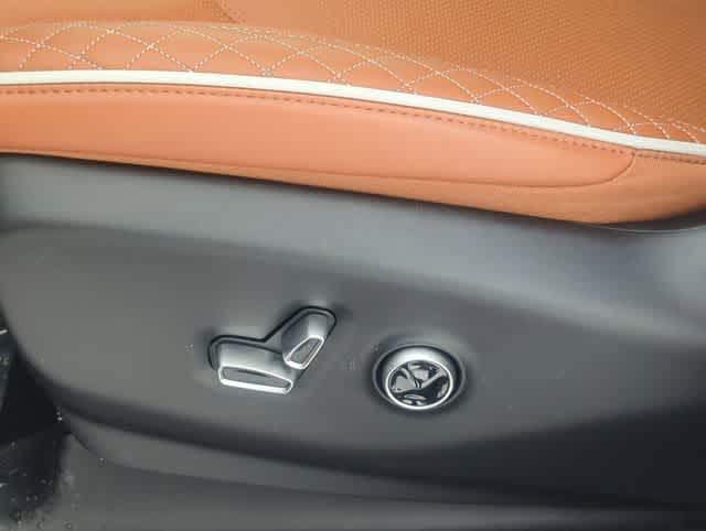 Thumbnail: 2026 Chrysler Pacifica - 17