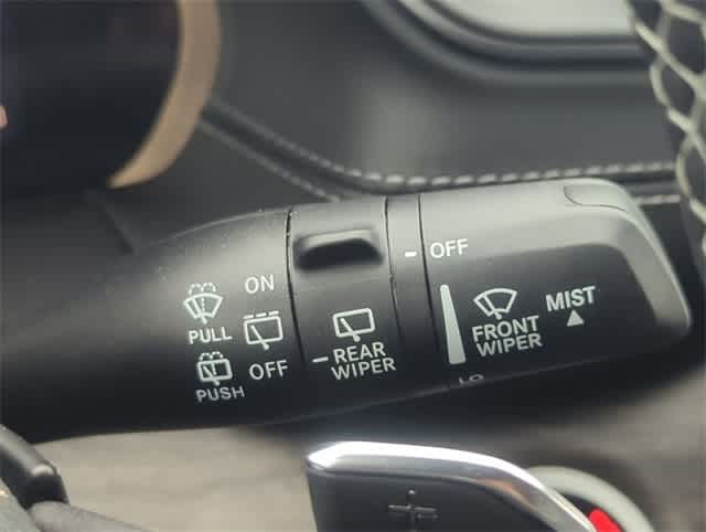 Thumbnail: 2025 Jeep Grand Cherokee - 25