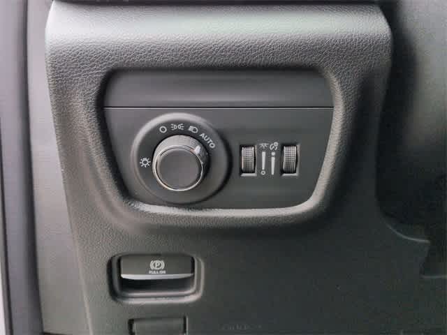 Thumbnail: 2025 Jeep Grand Cherokee L - 24