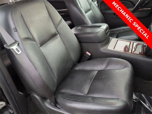 Thumbnail: 2013 Chevrolet Avalanche 1500 - 23