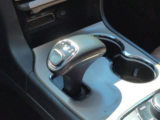 Thumbnail: 2015 Jeep Grand Cherokee - 33