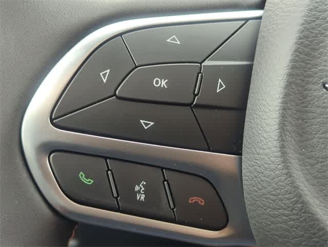 Thumbnail: 2026 Chrysler Pacifica - 26