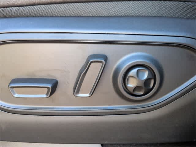 Thumbnail: 2025 Jeep Grand Cherokee - 17