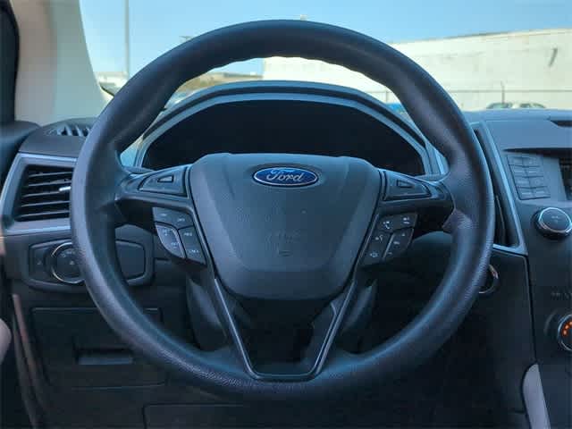 2015 Ford Edge SE 22