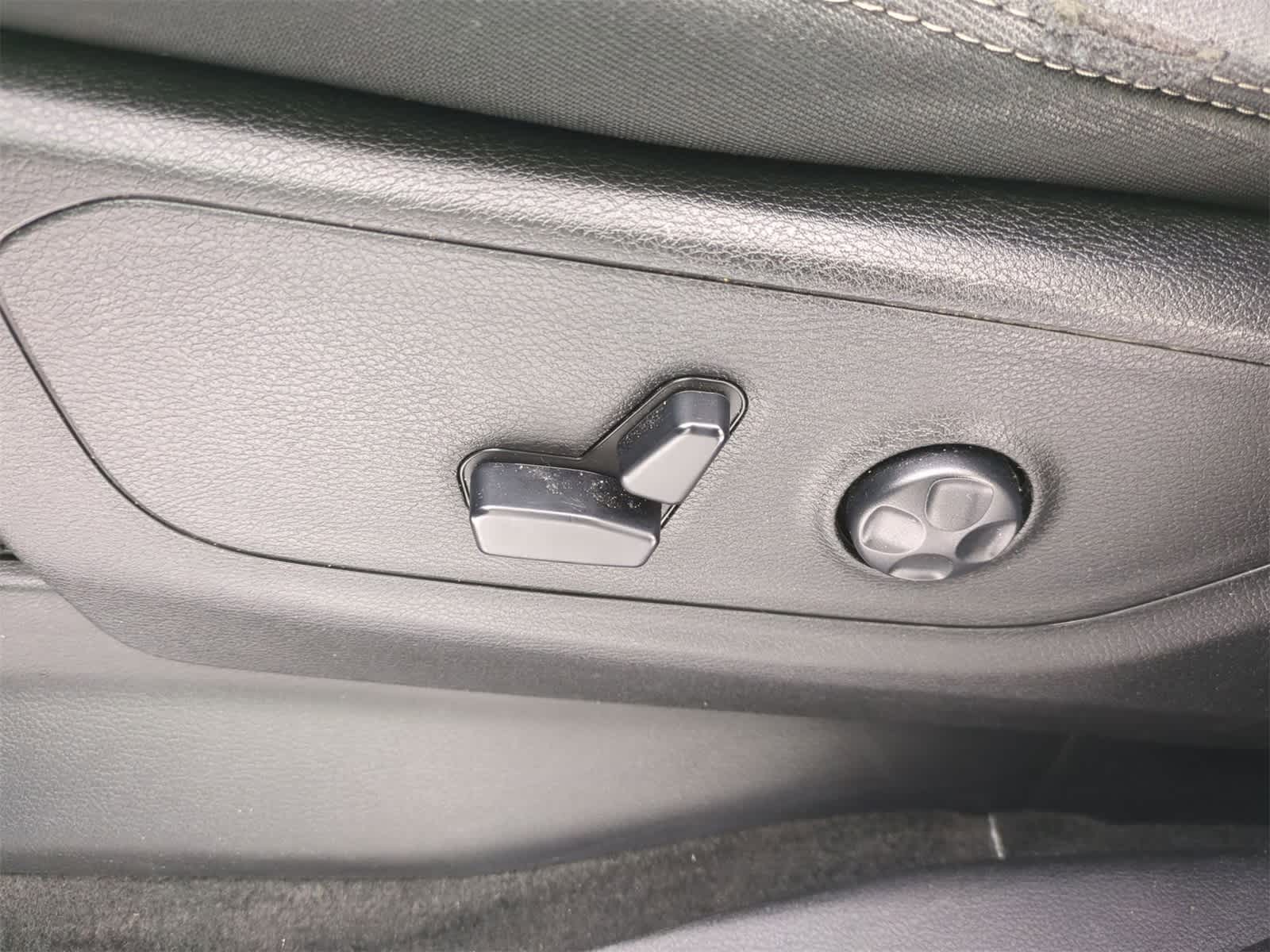 Thumbnail: 2020 RAM 1500 - 16