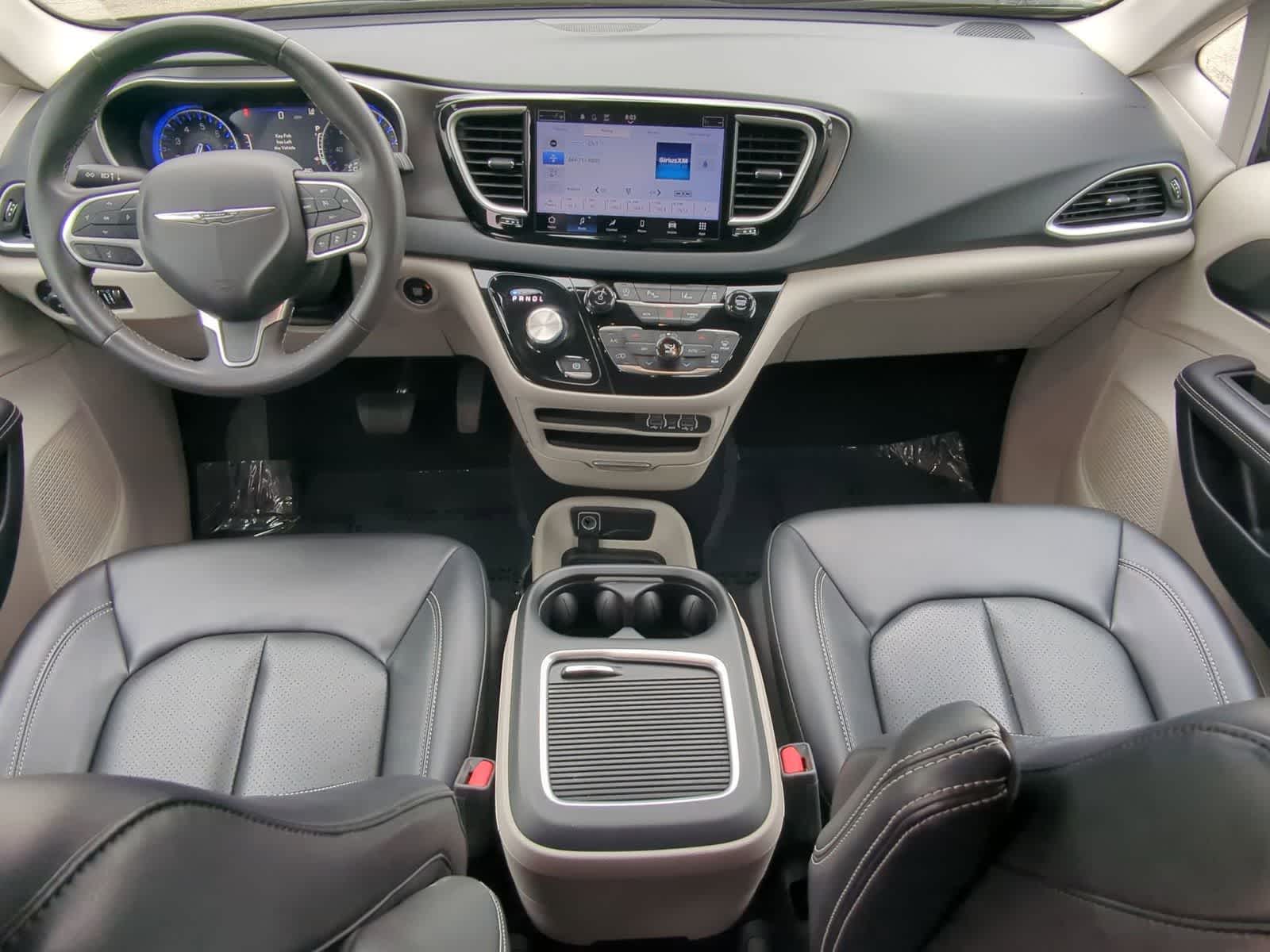 Thumbnail: 2024 Chrysler Pacifica - 15