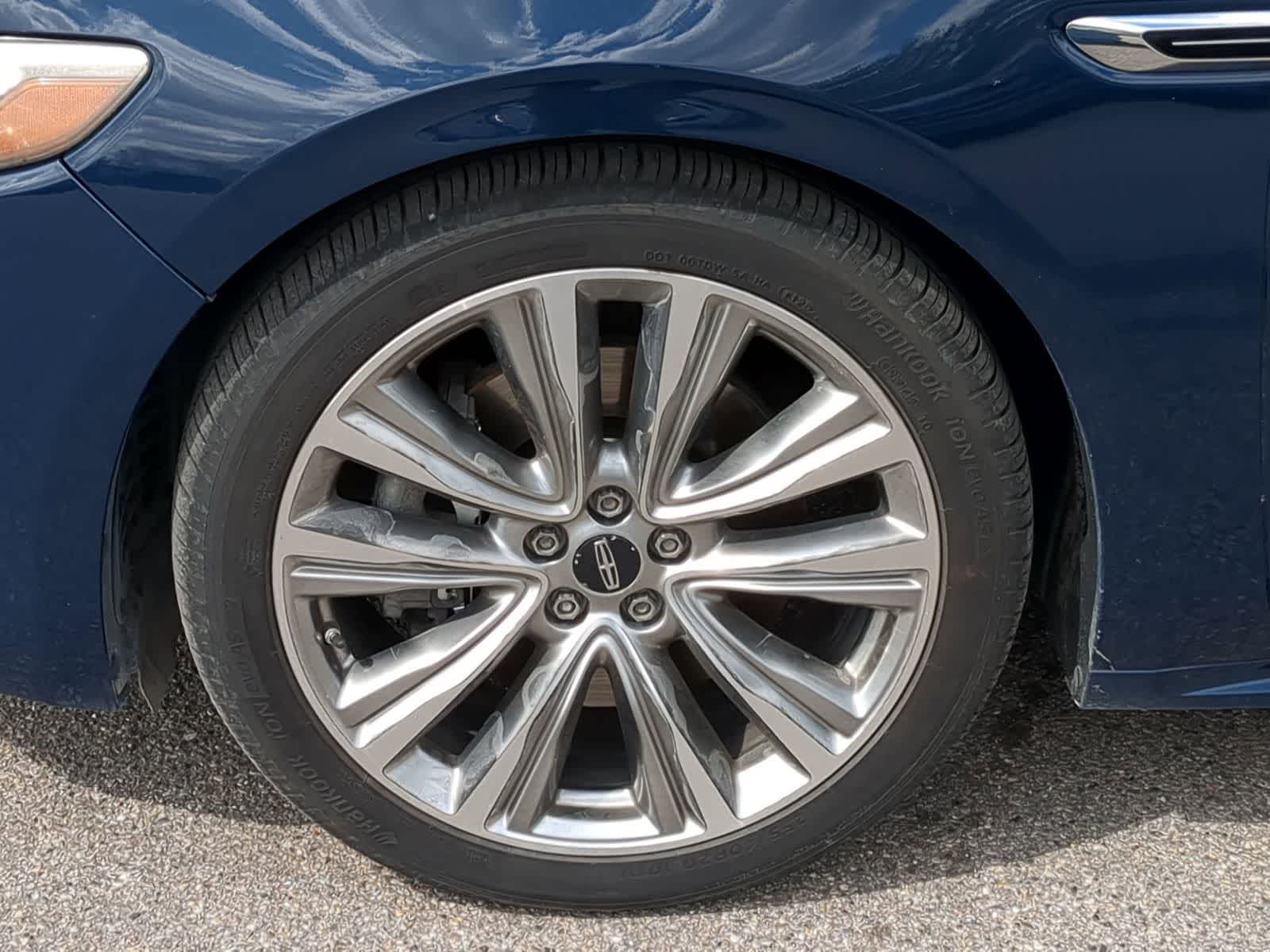 Thumbnail: 2017 Lincoln Continental - 14