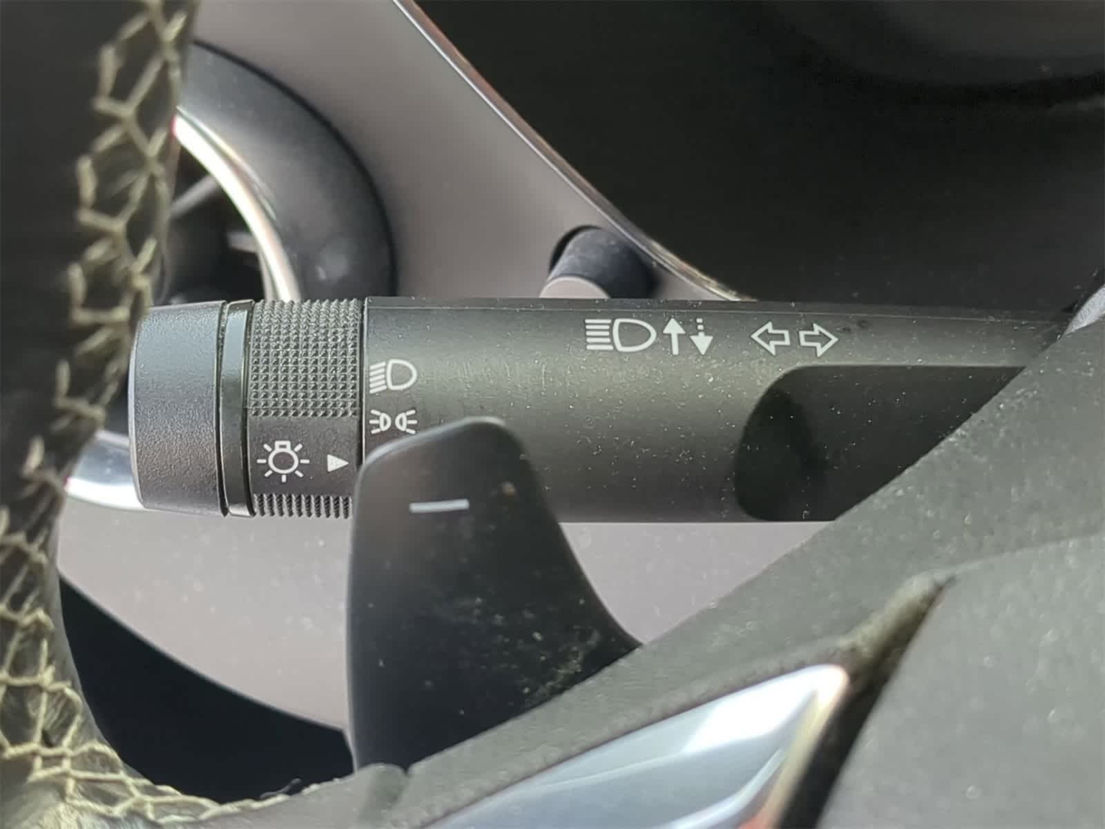 Thumbnail: 2019 Chevrolet Camaro - 24