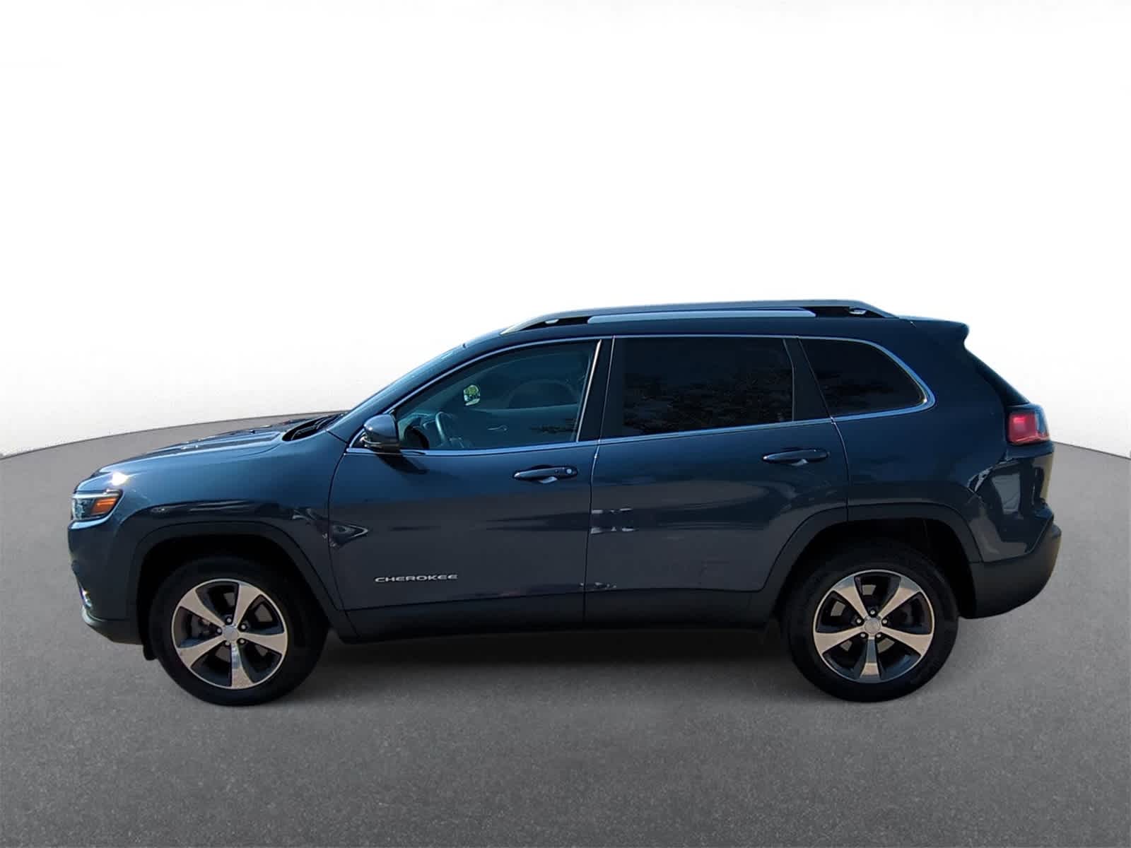 Thumbnail: 2019 Jeep Cherokee - 5