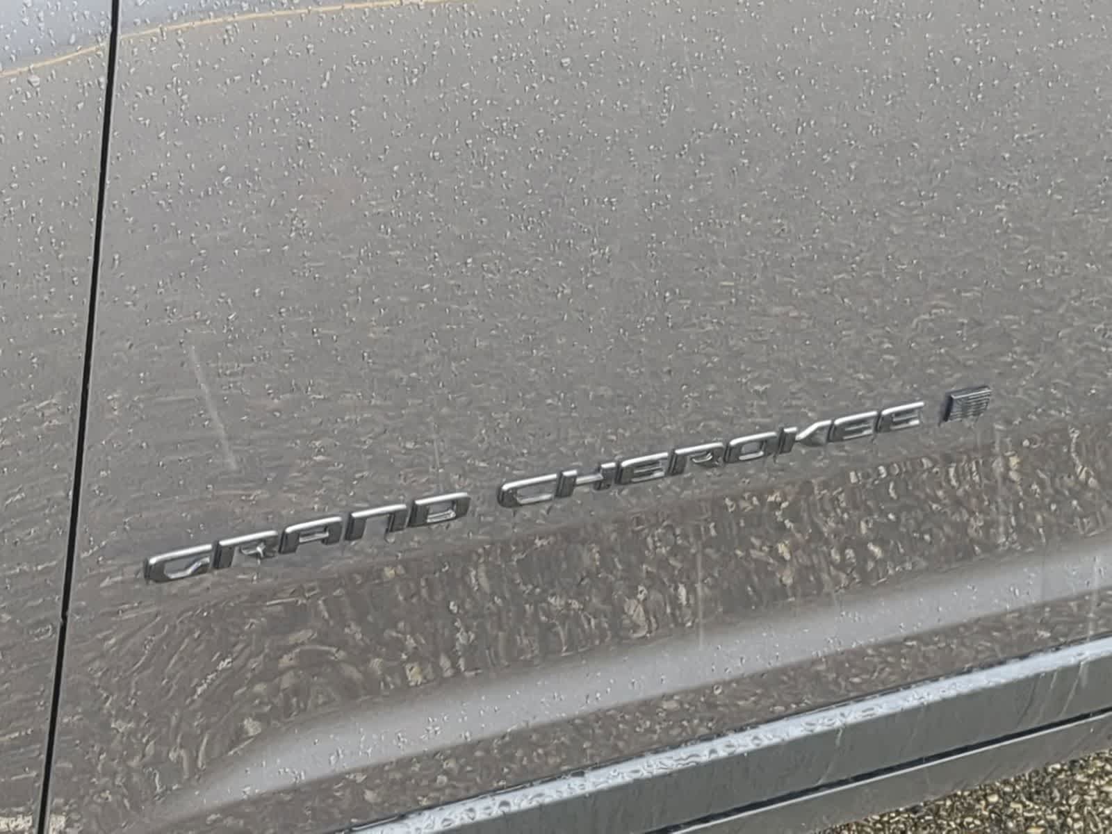 Thumbnail: 2022 Jeep Grand Cherokee - 13