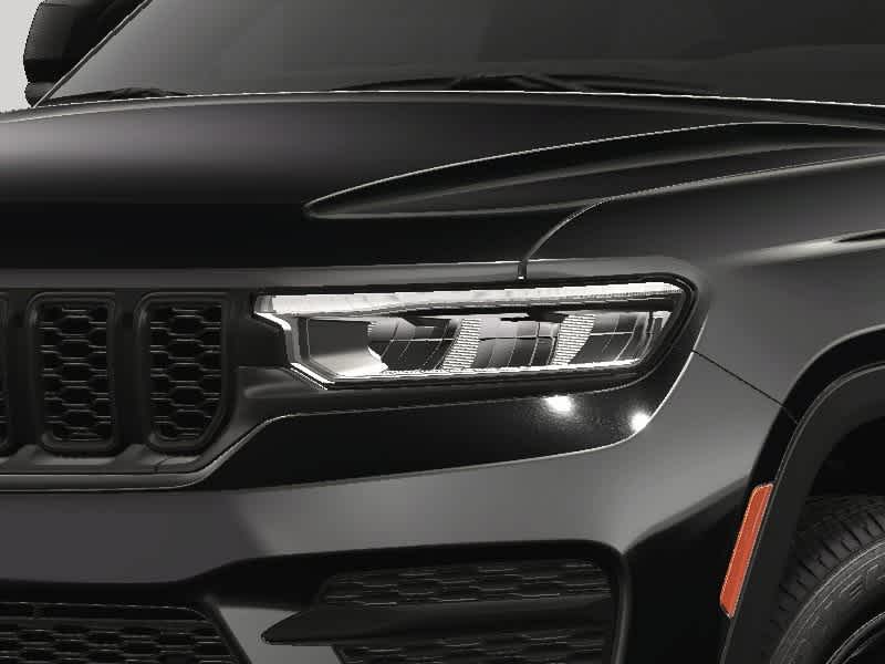 2025 Jeep Grand Cherokee Laredo 13