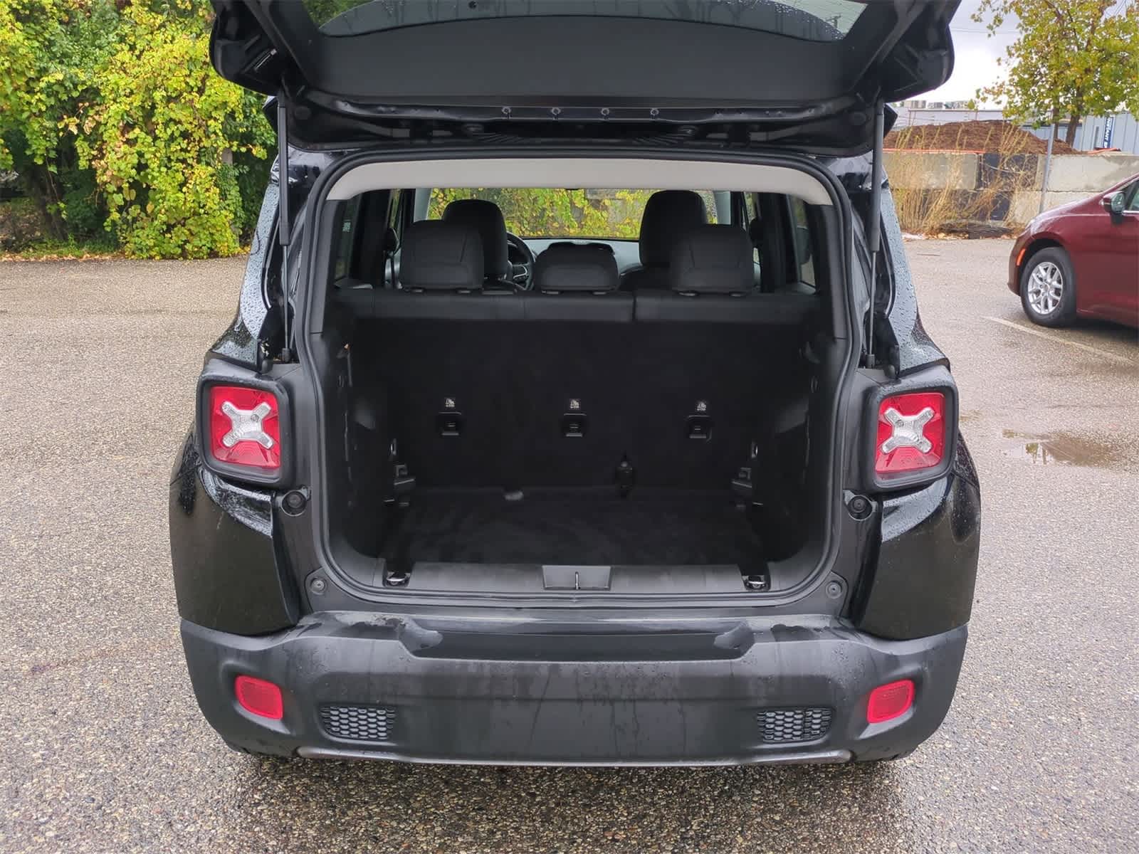 Thumbnail: 2023 Jeep Renegade - 34