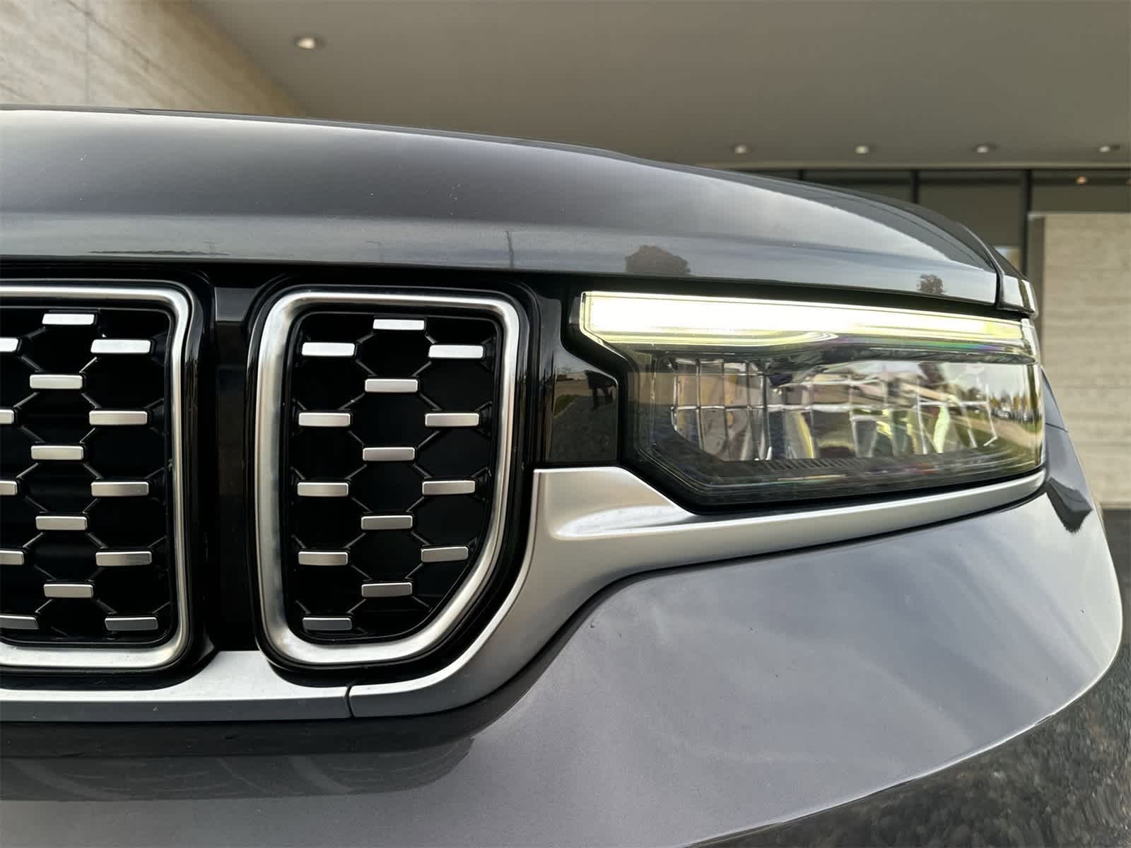 Thumbnail: 2023 Jeep Grand Cherokee L - 11