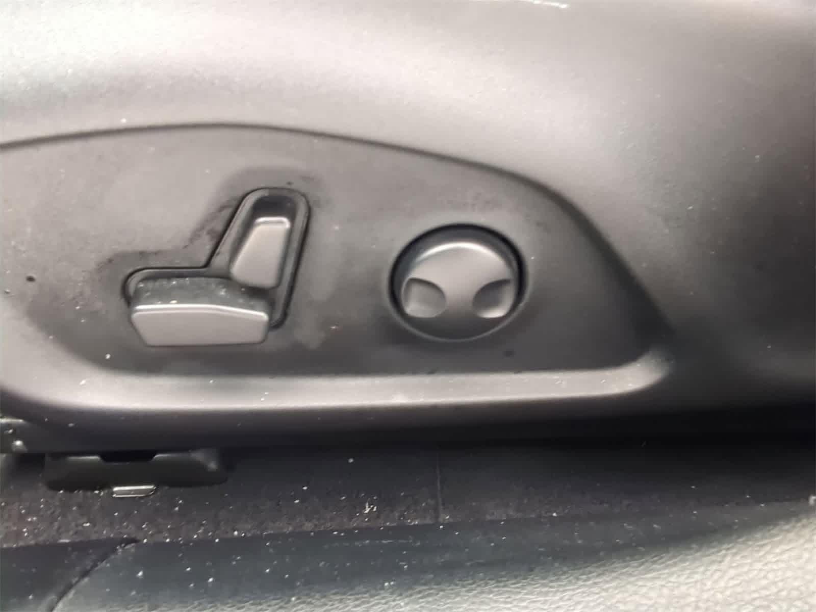 Thumbnail: 2023 Jeep Compass - 24