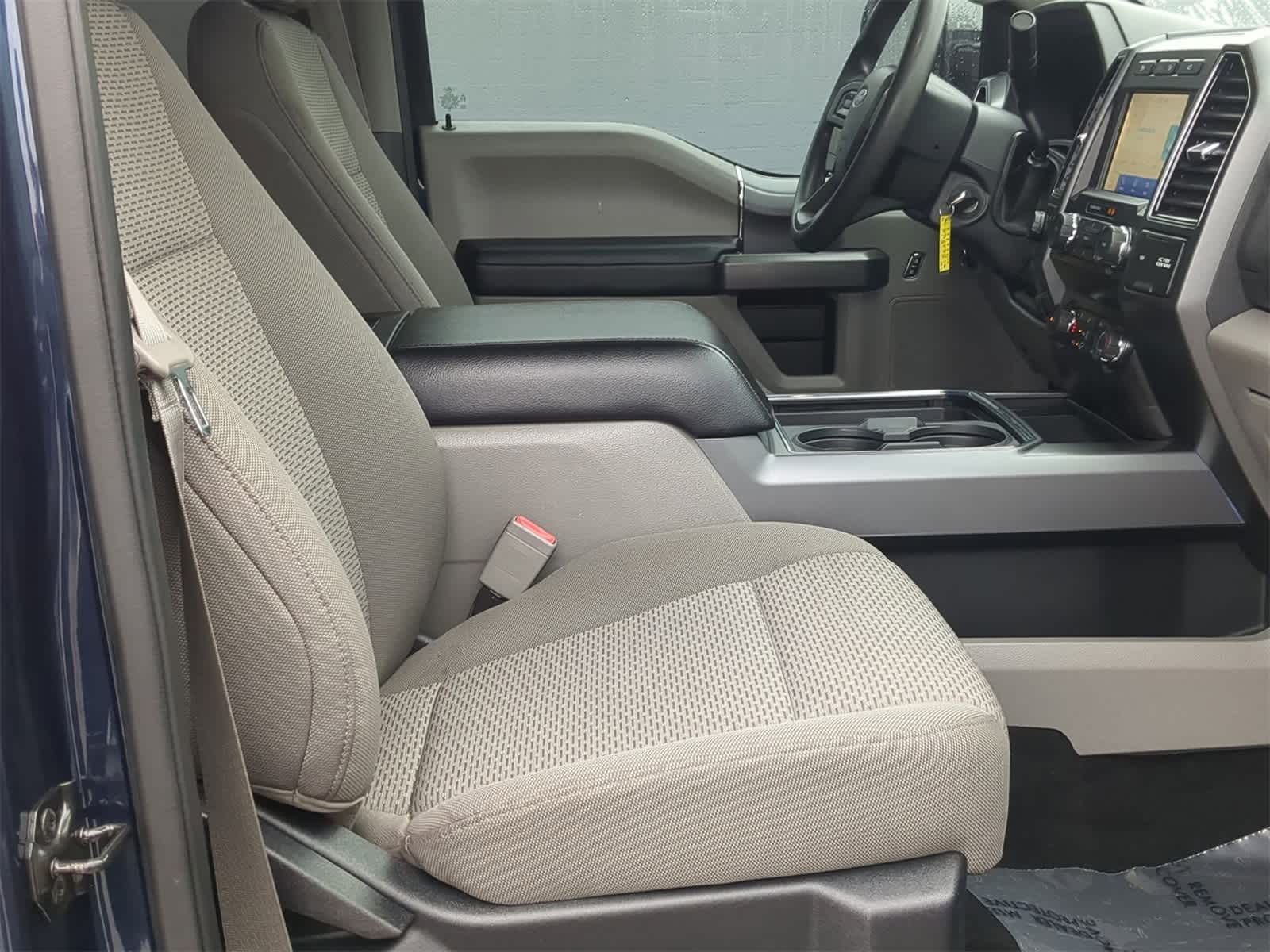 Thumbnail: 2019 Ford Econoline - 28