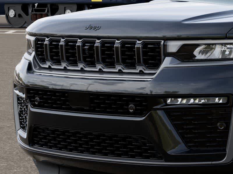 Thumbnail: 2026 Jeep Grand Cherokee - 11