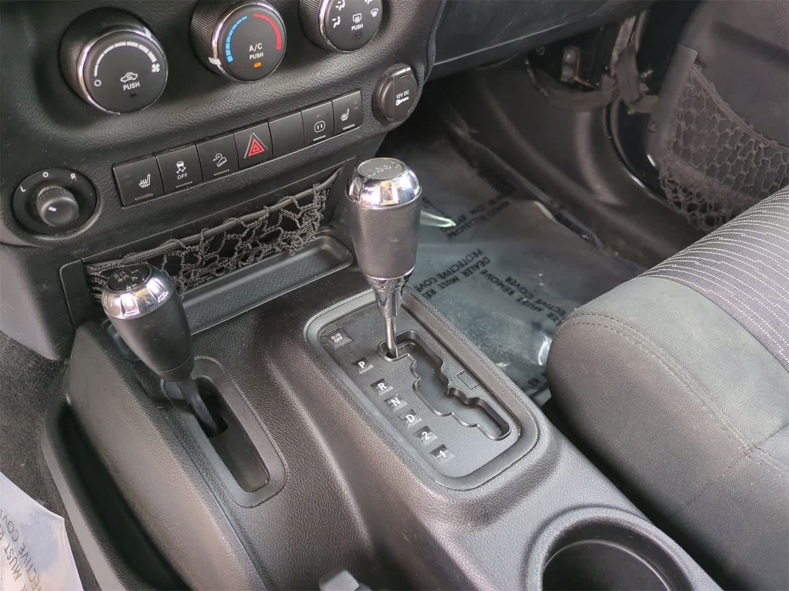 Thumbnail: 2011 Jeep Wrangler - 26