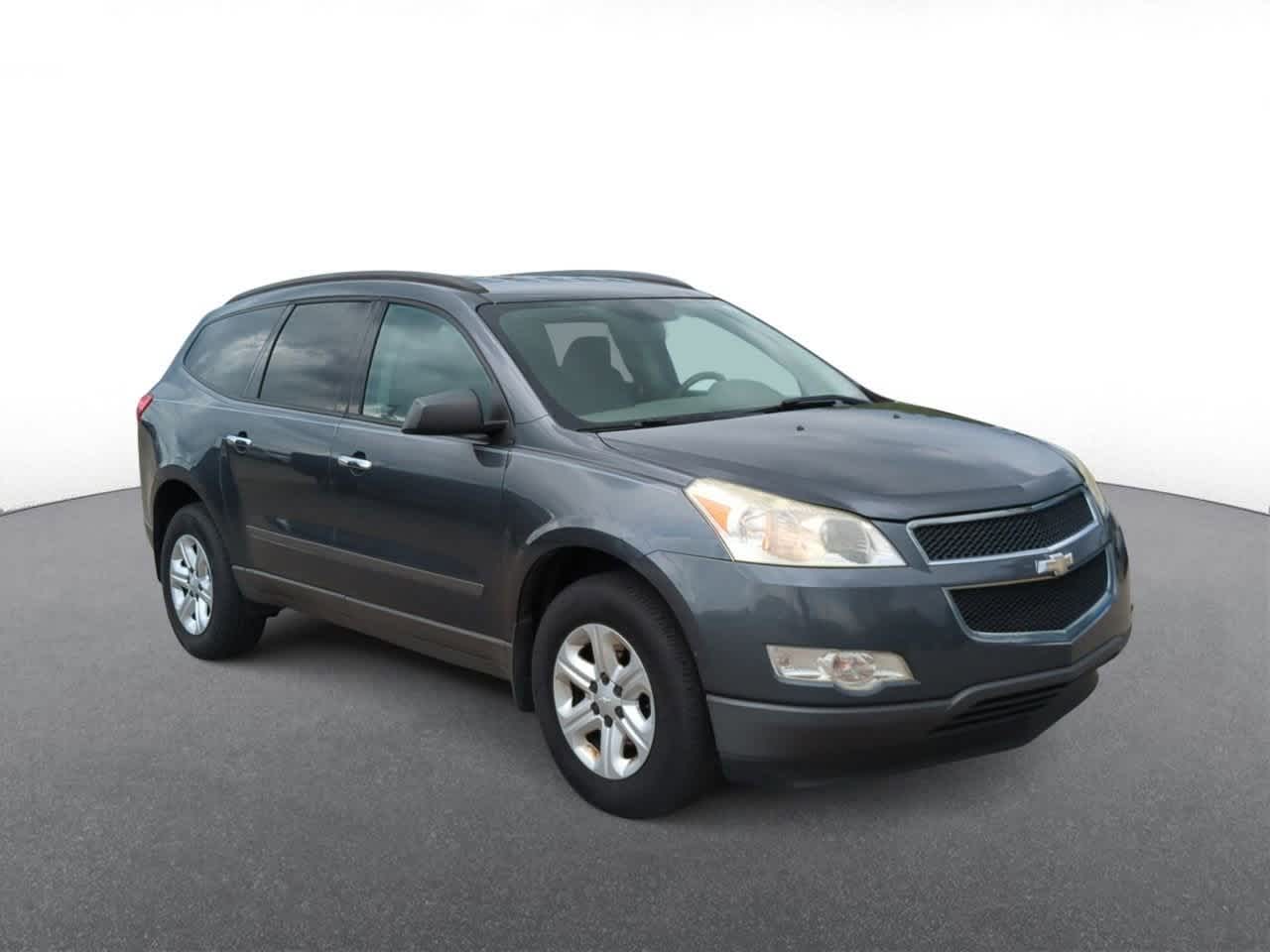 Used 2011 Chevrolet Traverse LS with VIN 1GNKREED4BJ358200 for sale in Troy, MI