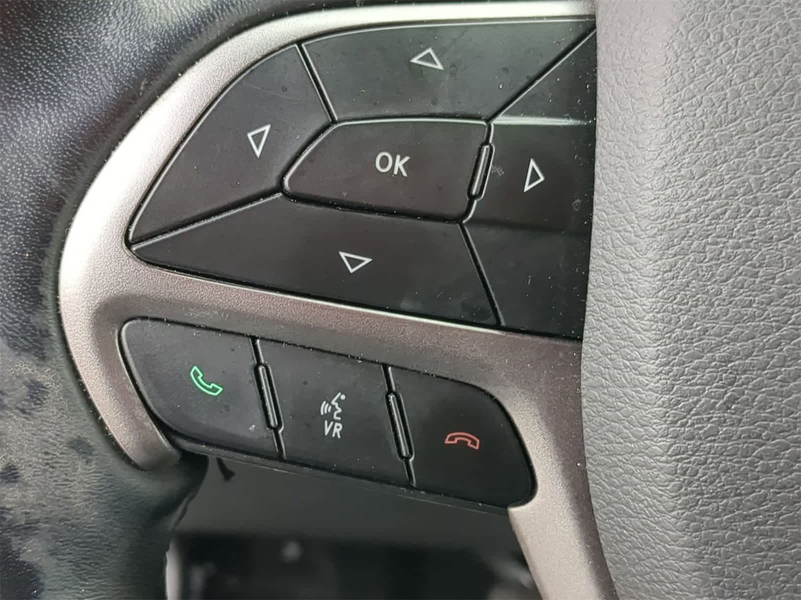 Thumbnail: 2020 Jeep Grand Cherokee - 30