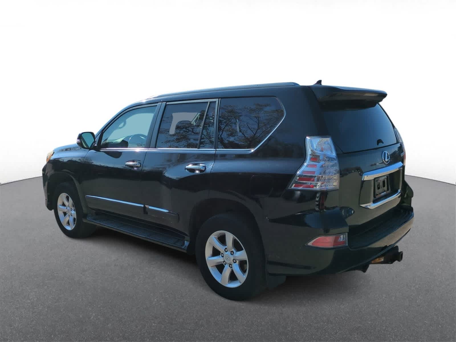 Thumbnail: 2015 Lexus GX - 6