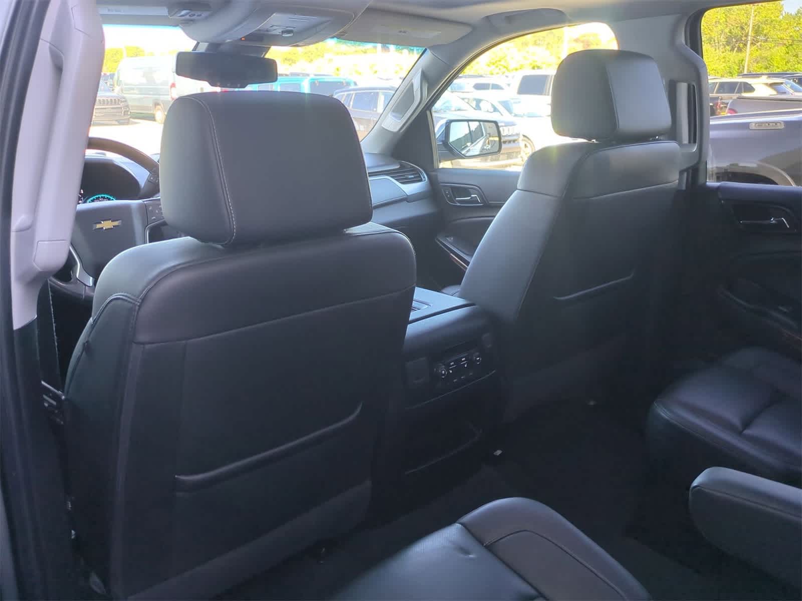 Thumbnail: 2020 Chevrolet Suburban - 18