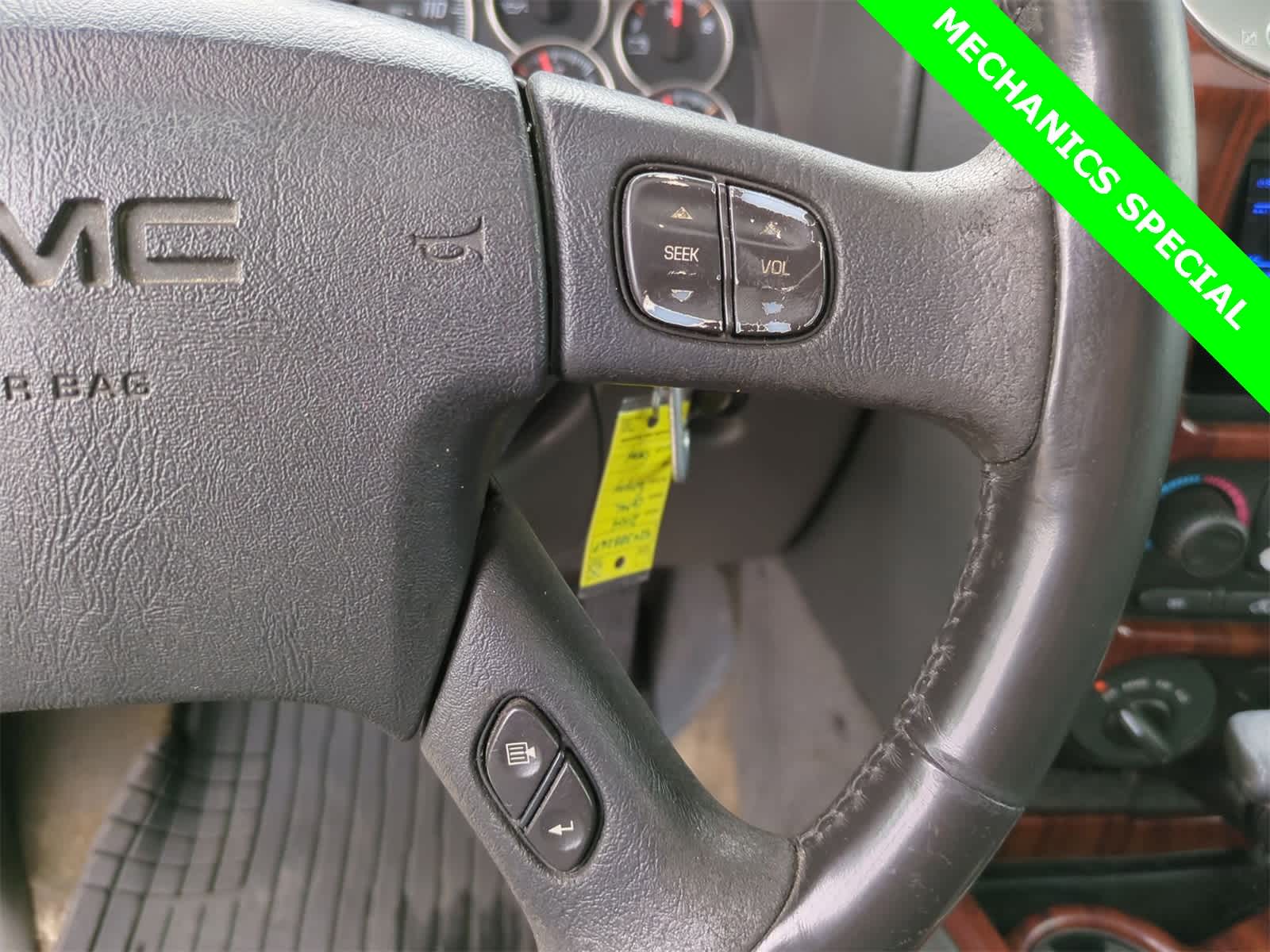 Thumbnail: 2004 GMC Envoy - 23