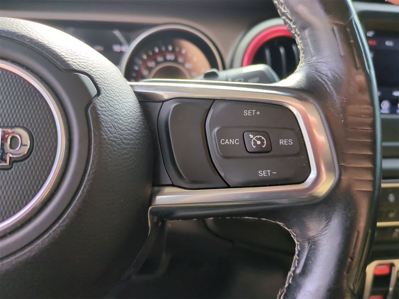 Thumbnail: 2018 Jeep Wrangler - 24