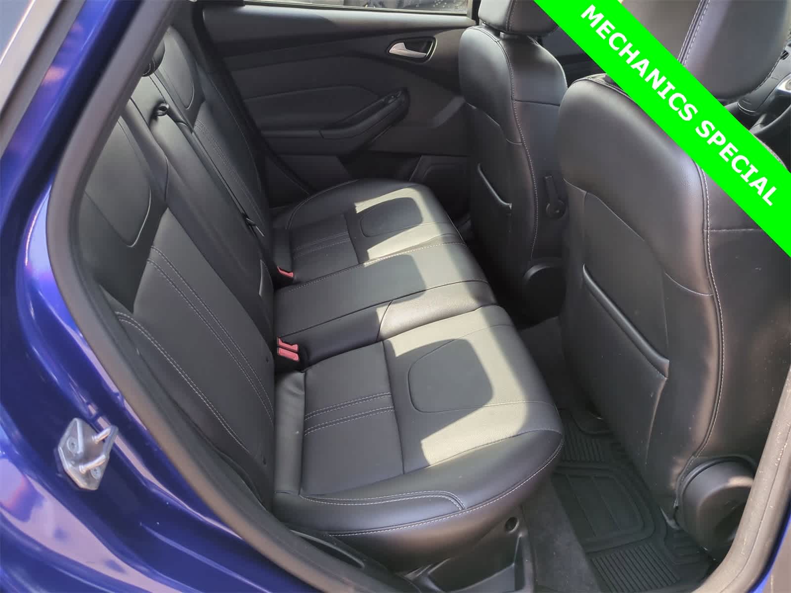 Thumbnail: 2014 Ford Focus - 18