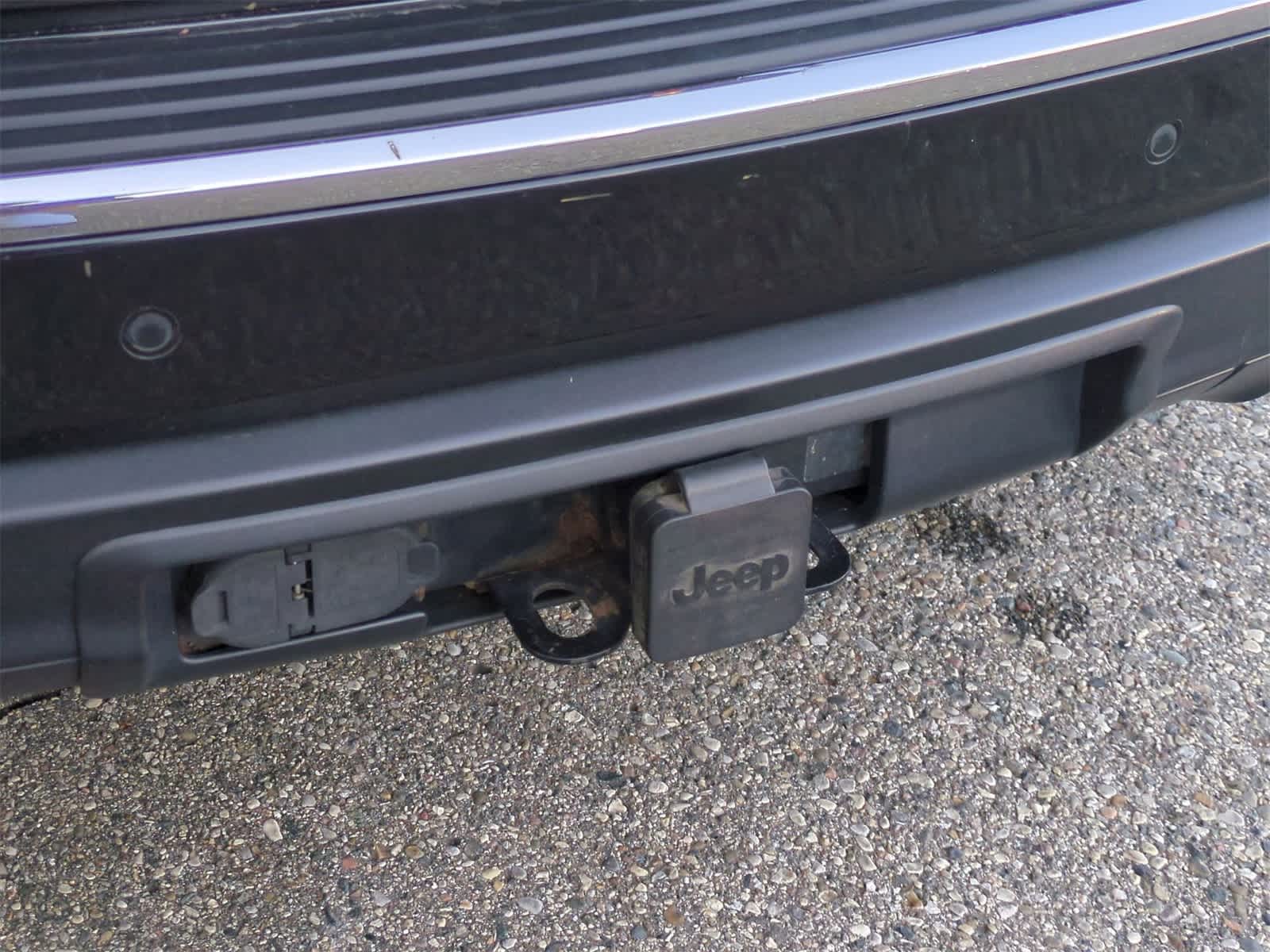 Thumbnail: 2012 Jeep Grand Cherokee - 33