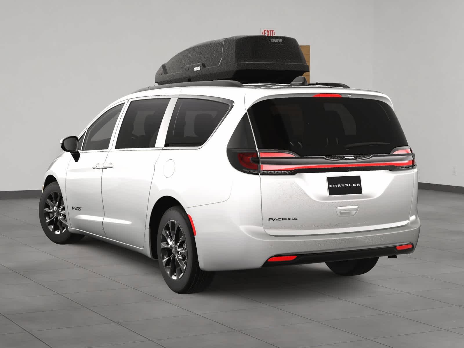 Thumbnail: 2025 Chrysler Pacifica - 4