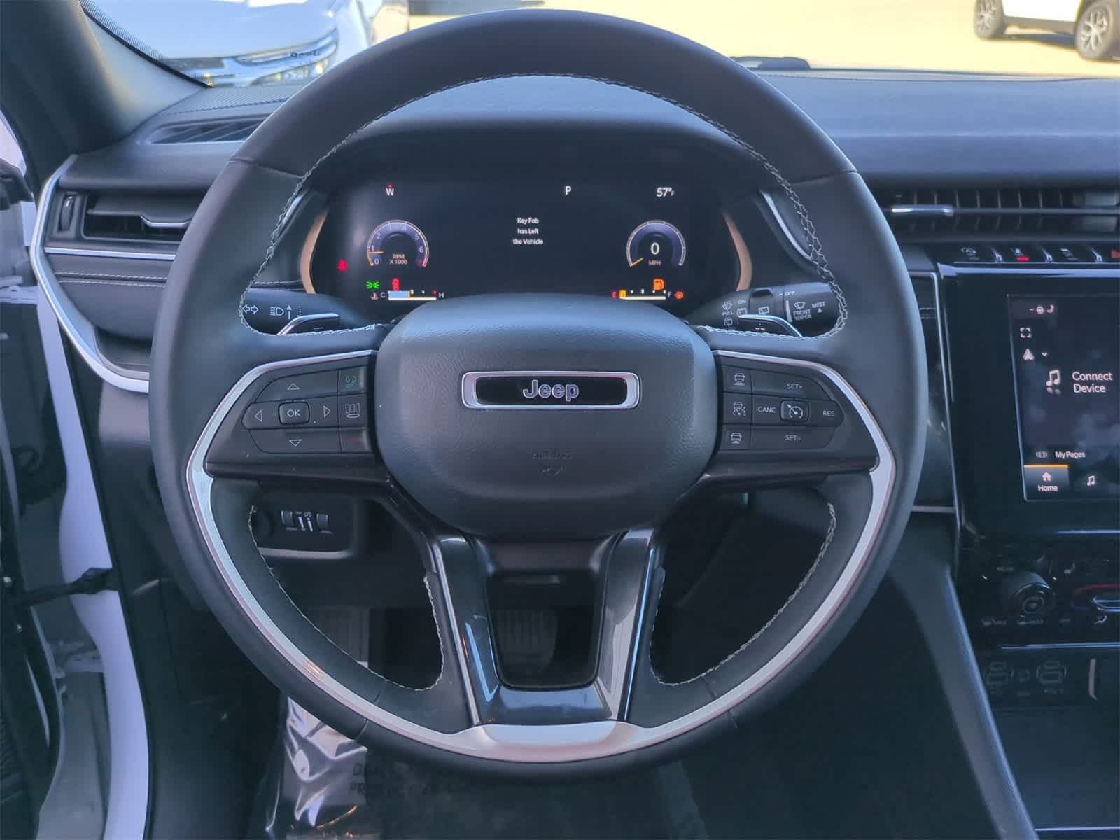 Thumbnail: 2023 Jeep Grand Cherokee L - 22