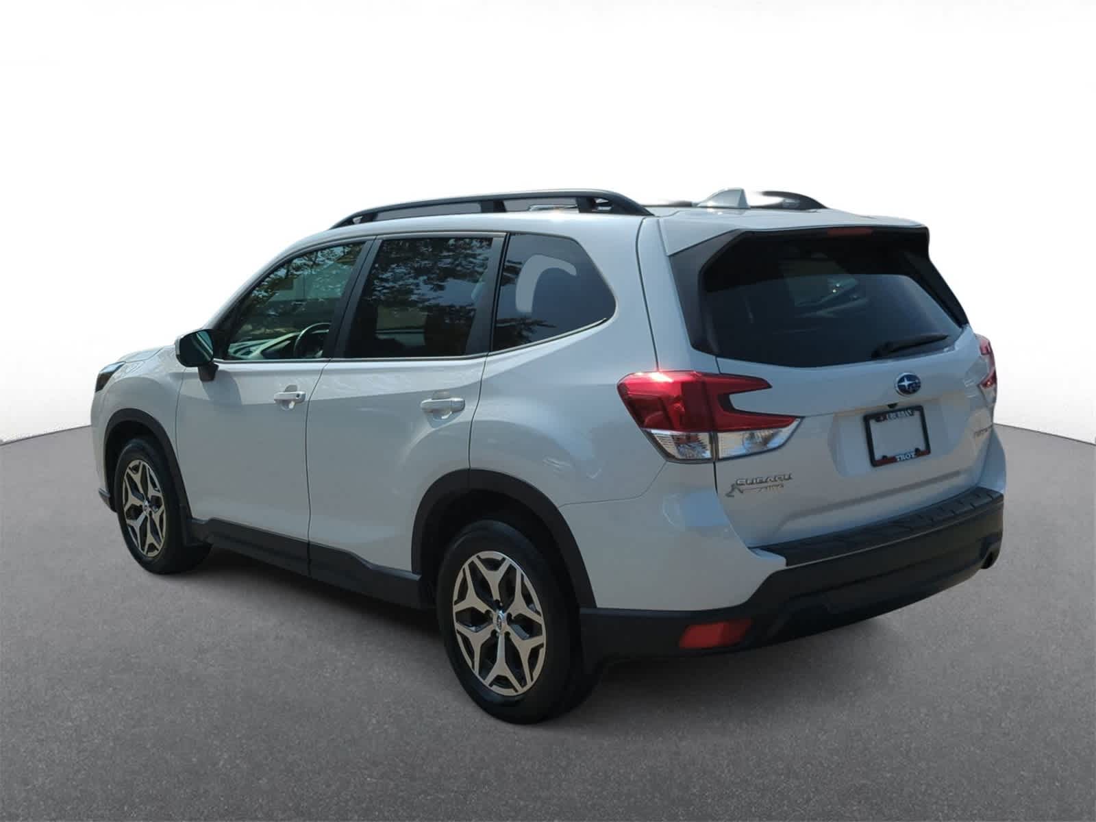 Thumbnail: 2023 Subaru Forester - 6
