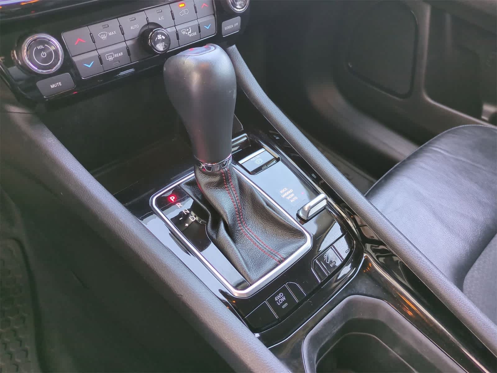Thumbnail: 2022 Jeep Compass - 31